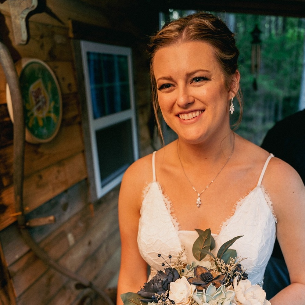 Meet your Posher, Kayla